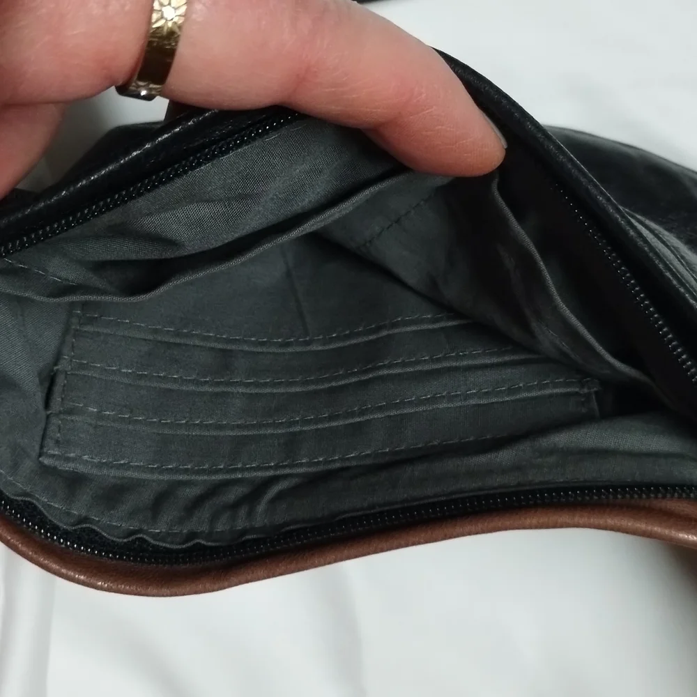 Brown Leather Hobo Crossbody Bag - Picture 4 of 5